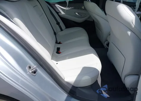 2021 Mercedes-Benz E 350 из США, поврежденный, VIN W1KZF8DB4MA977647